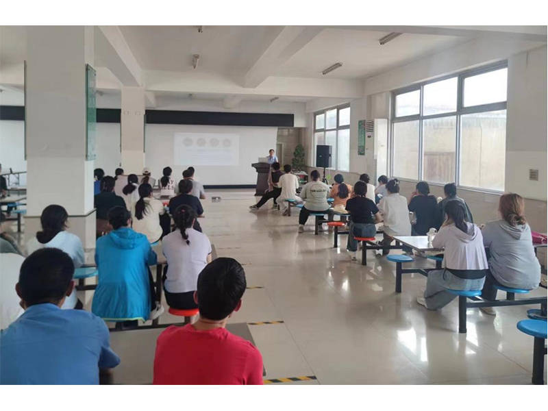 立足崗位，揚青春風(fēng)帆